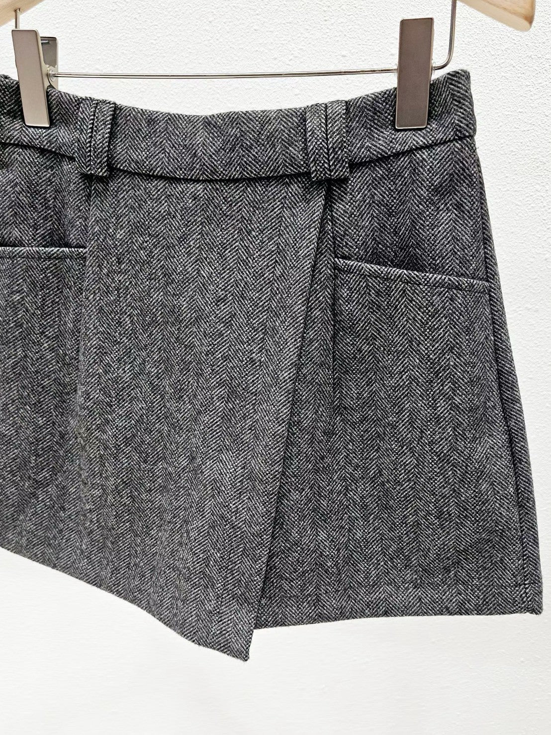 1A102 人字紋毛料短褲裙(後鬆緊腰)