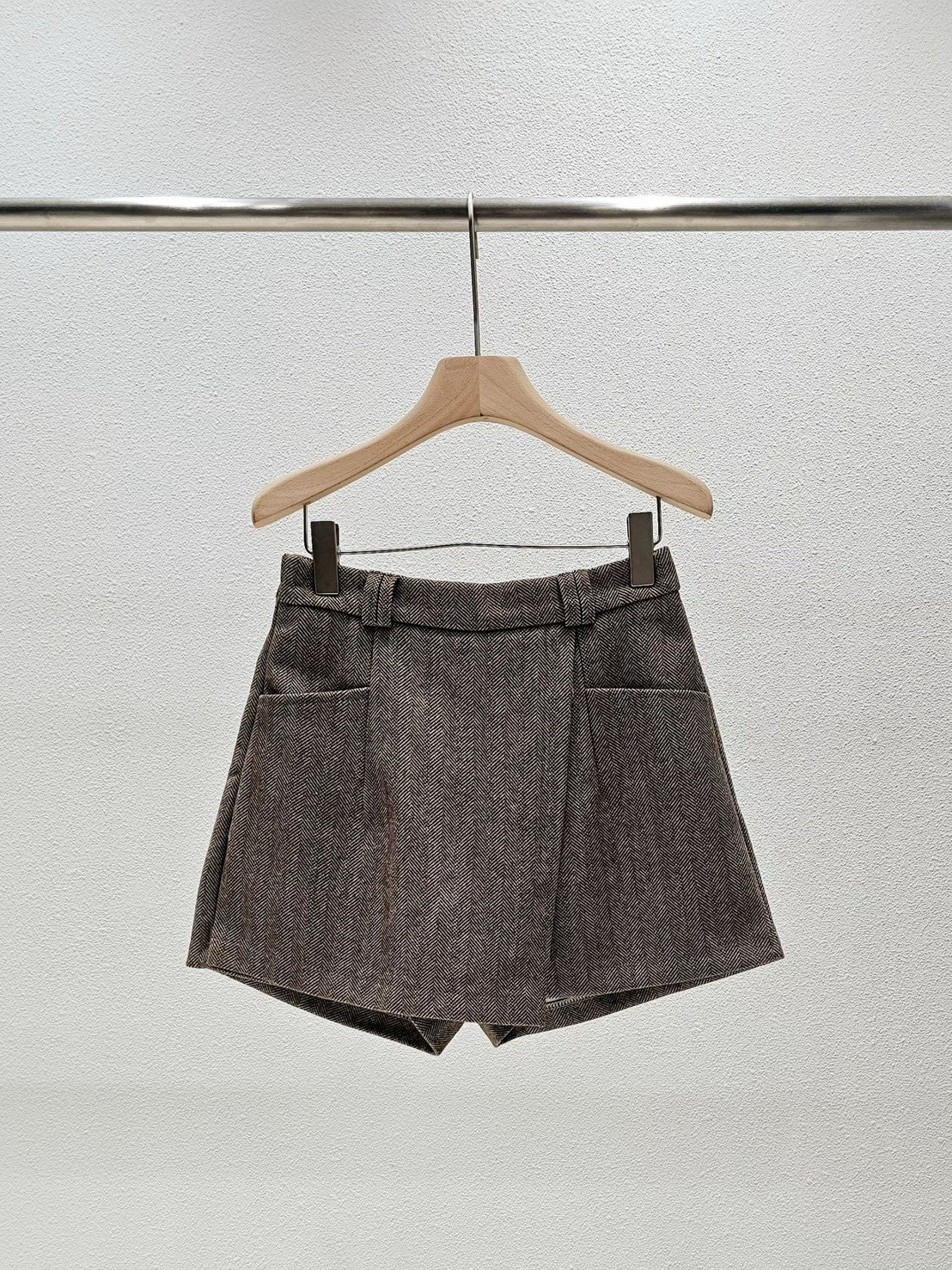 1A102 人字紋毛料短褲裙(後鬆緊腰)