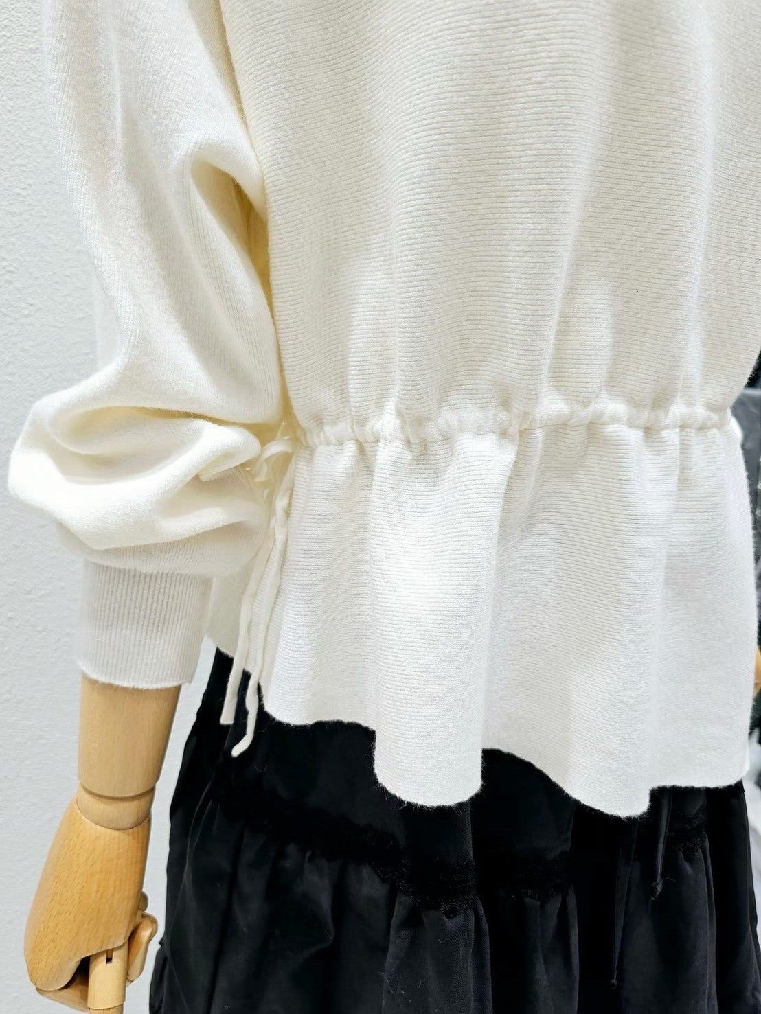 1A107 大小珍珠腰抽繩針織衫