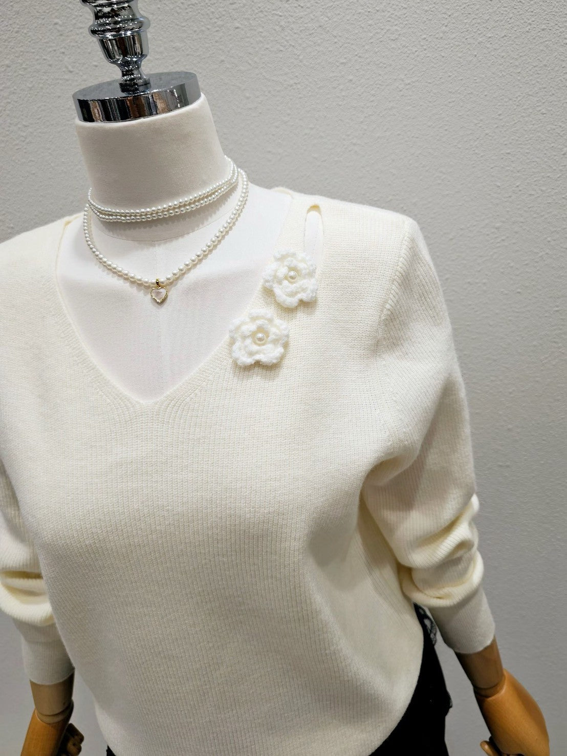 1A110 花朵V領螺紋針織衫