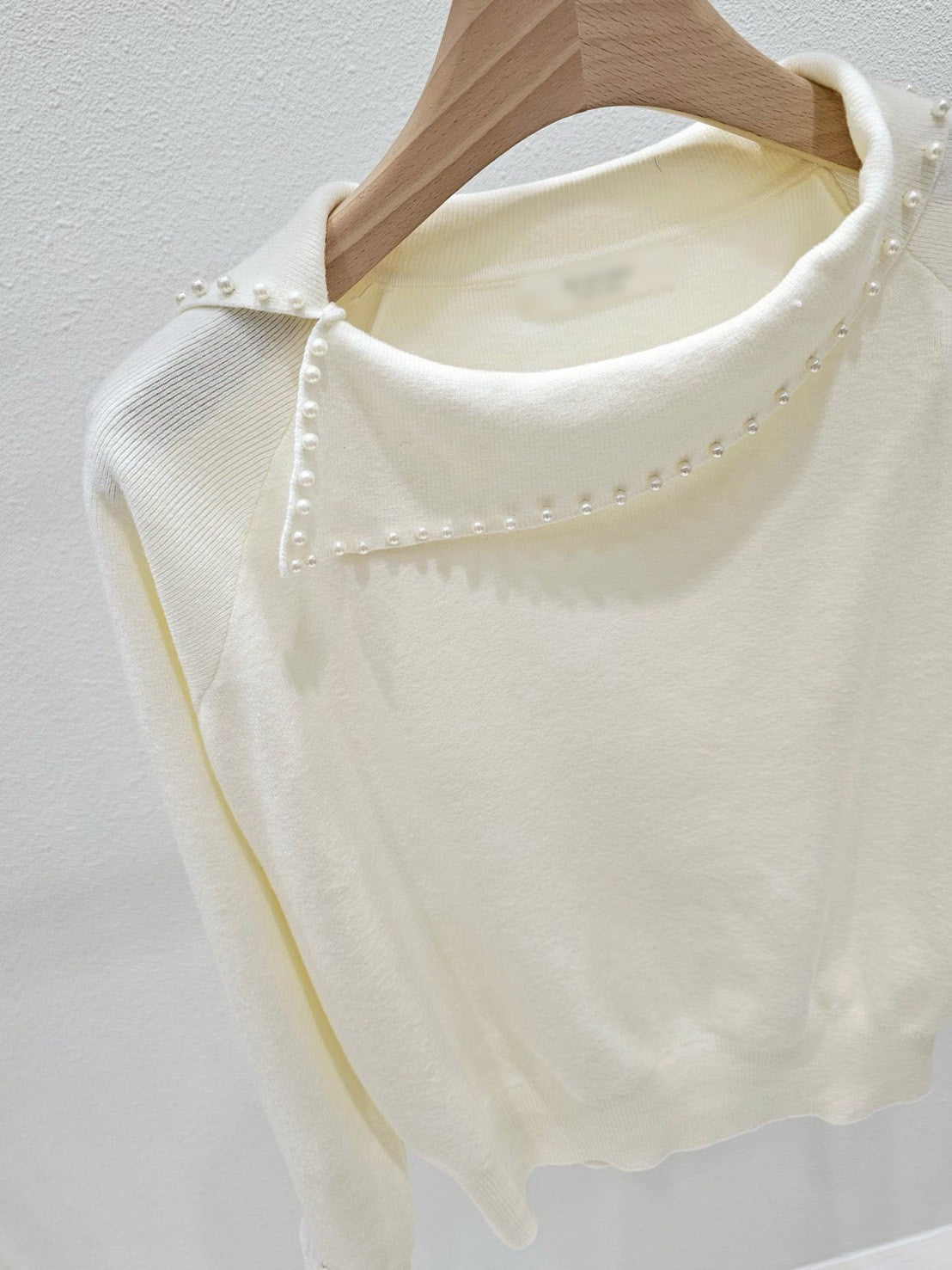 1A105 珍珠船型領蕾絲袖毛衣