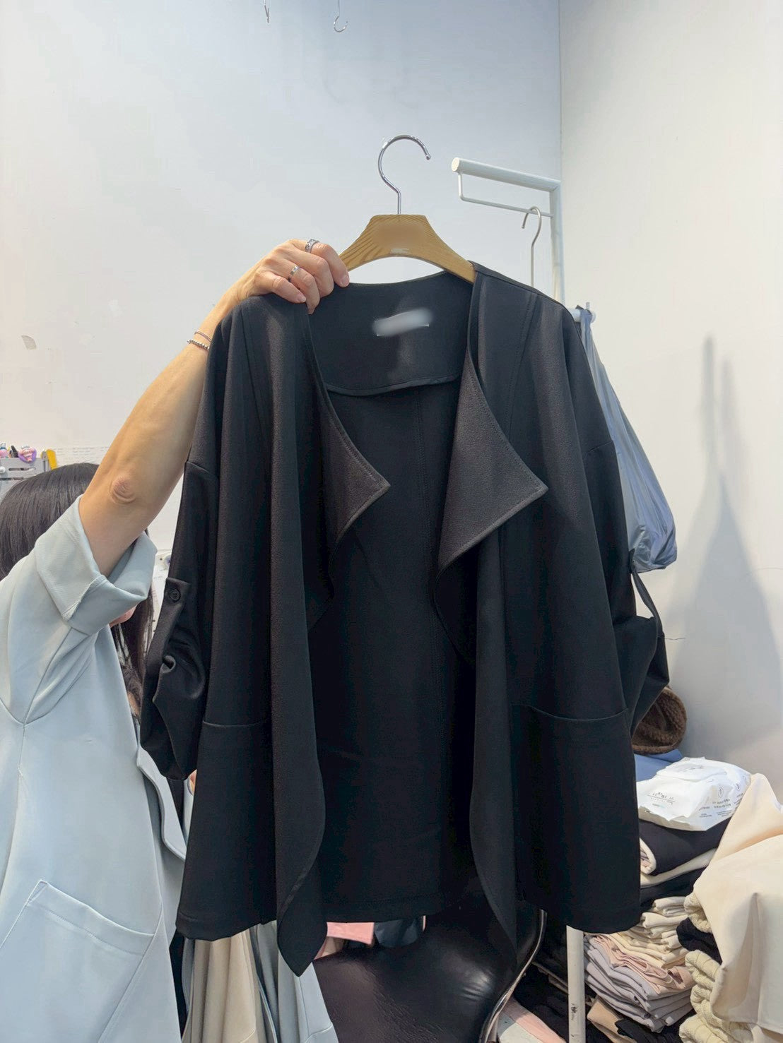 1A209 前襟大翻領反摺袖外套