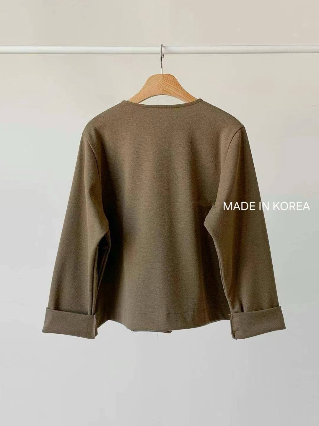 1A217 金扣圓領外套