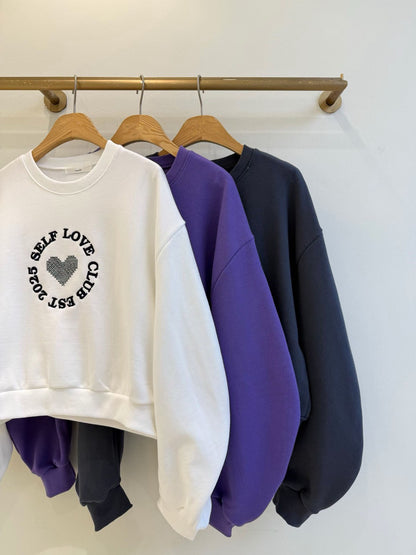 1B101 電繡愛心短版大學T