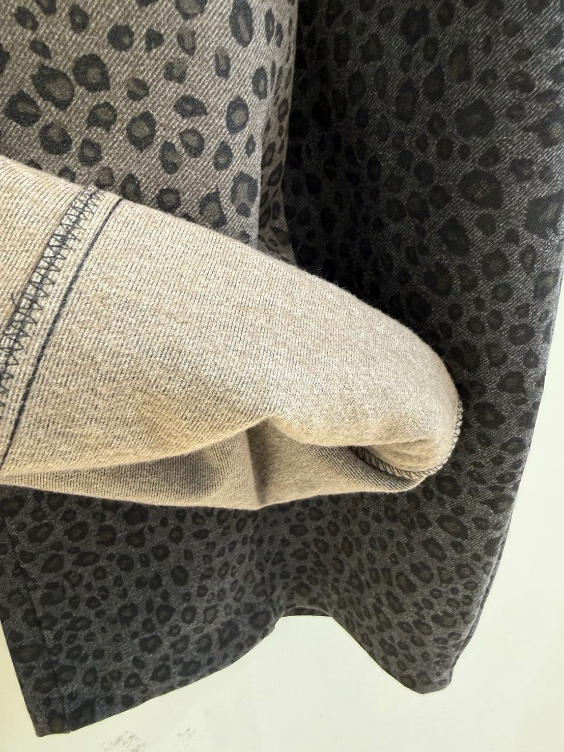 1B102 豹紋長寬褲(後腰鬆緊)