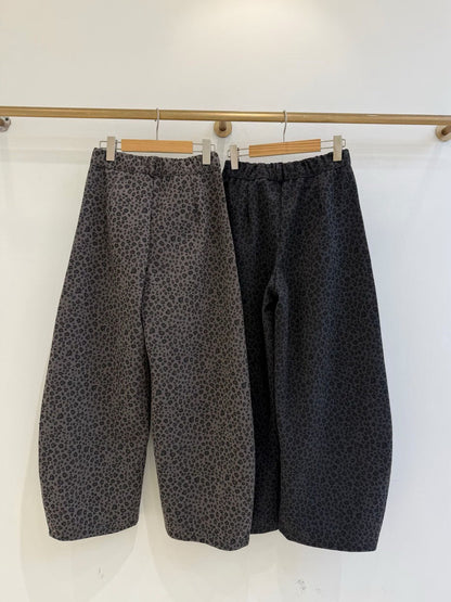 1B102 豹紋長寬褲(後腰鬆緊)