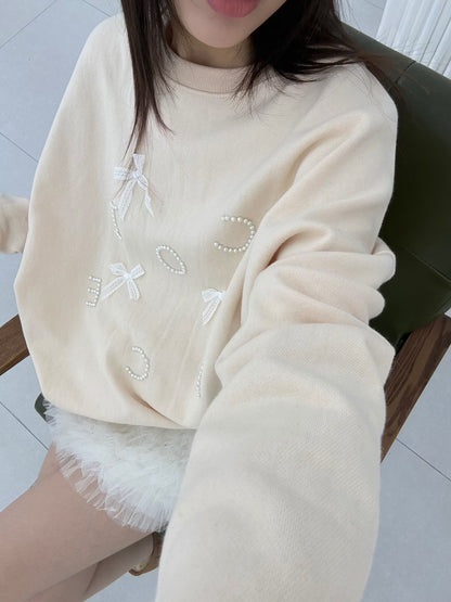 1B111 蝴蝶結珍珠字母衛衣