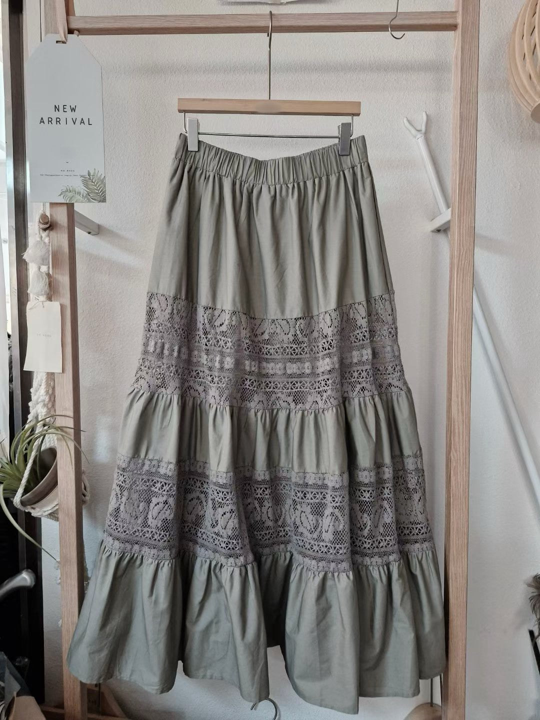 1C311 拚蕾絲長傘裙