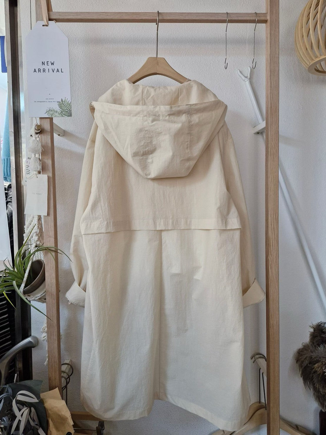 1C308 連帽長版風衣