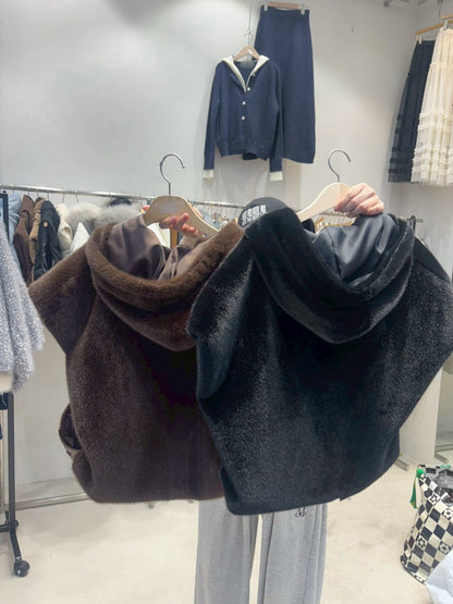 1D106 連帽短袖拉鍊皮草背心