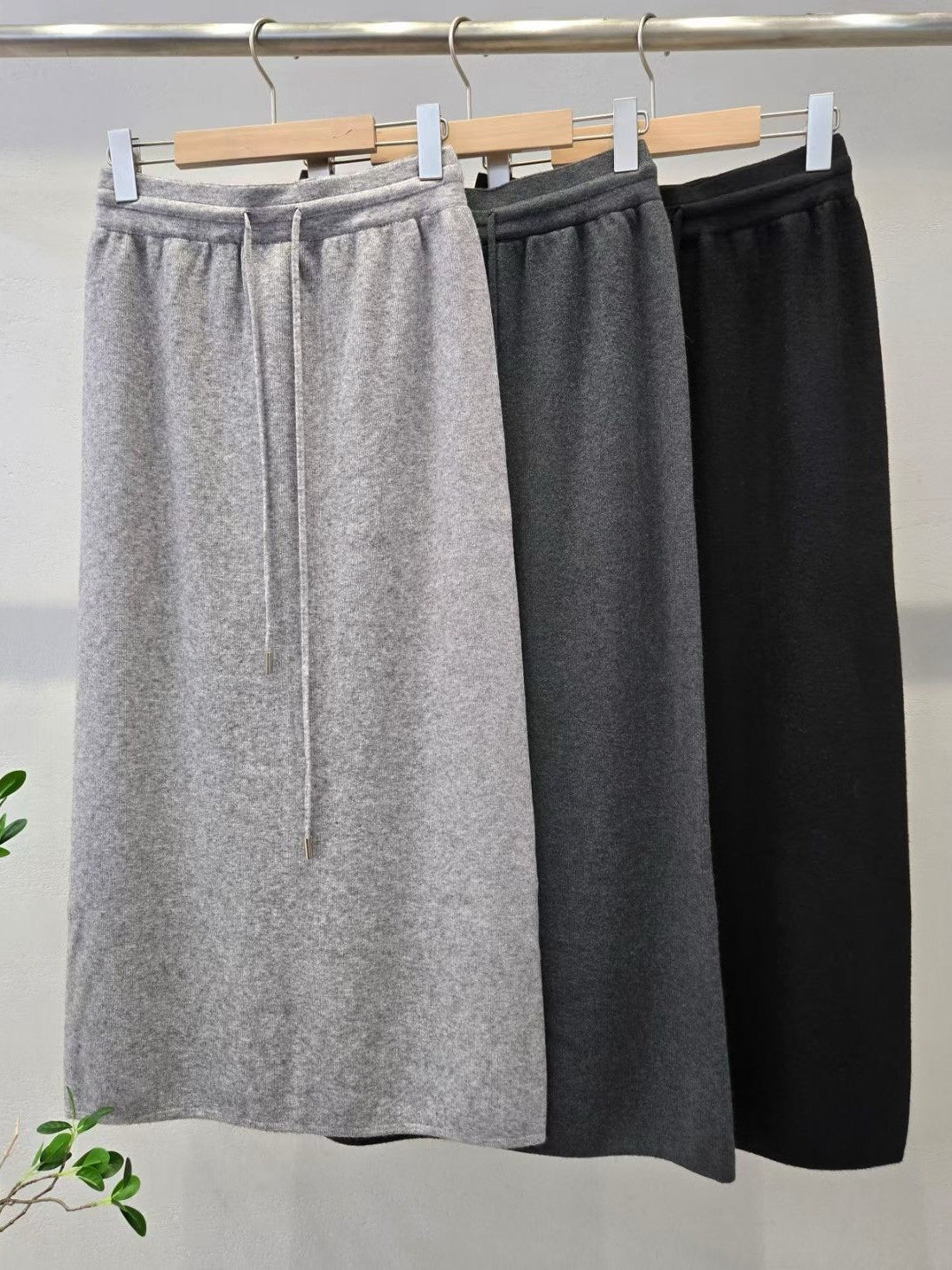 1D102 鬆緊腰針織長裙