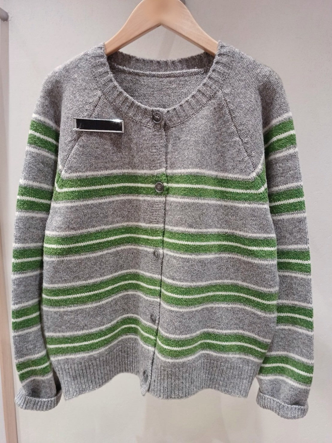 1B211 配色橫條針織外套