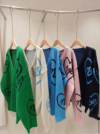 1B209 愛心字母針織外套