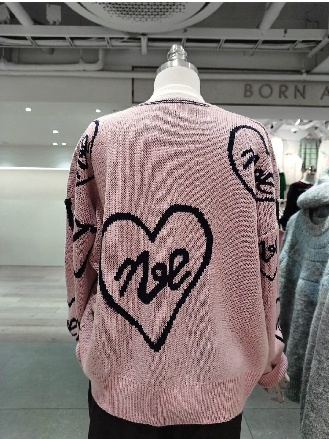1B209 愛心字母針織外套