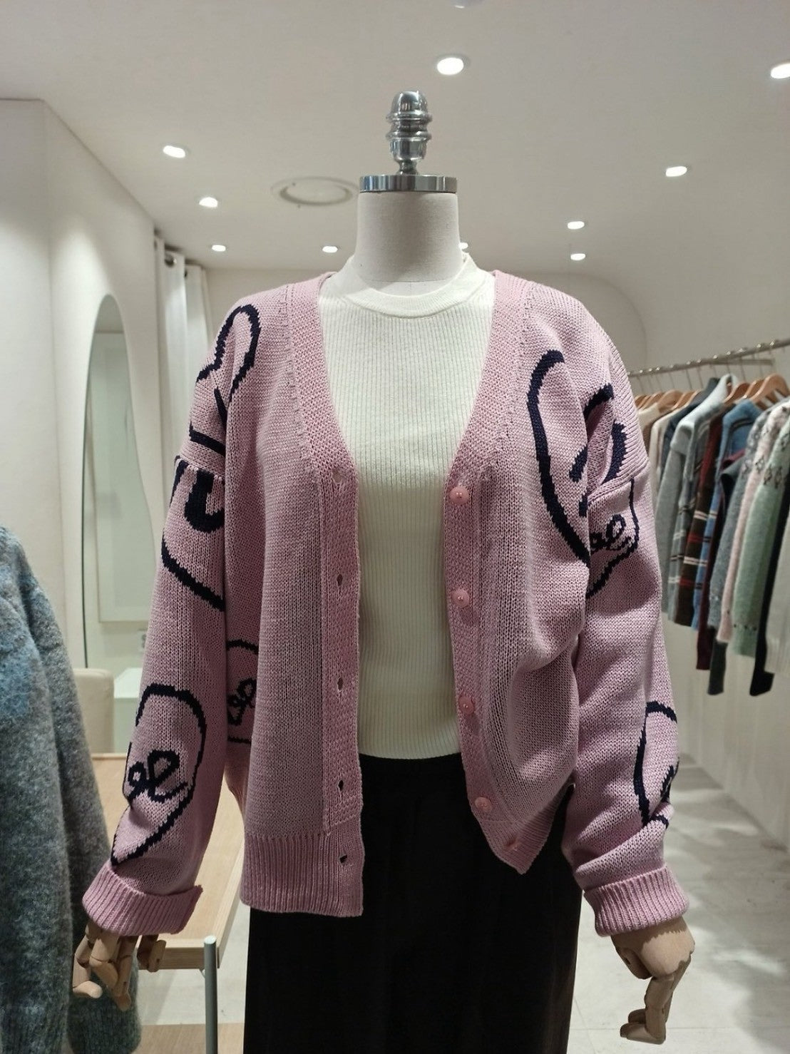 1B209 愛心字母針織外套