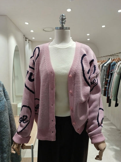 1B209 愛心字母針織外套