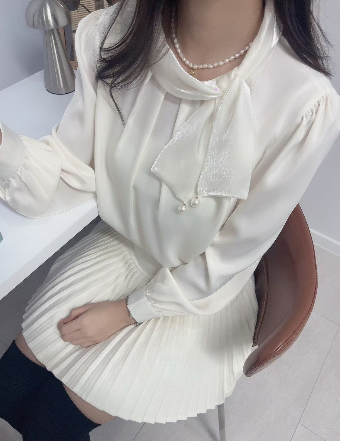 1C103 珍珠領巾珠光雪紡上衣