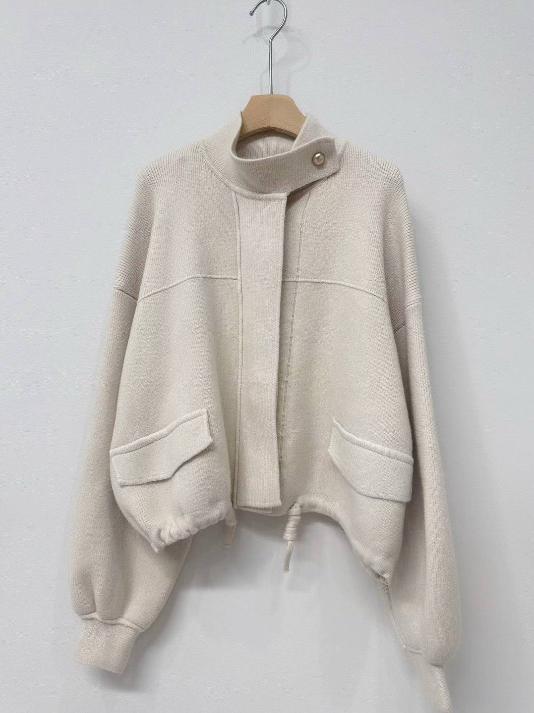 1C105 下抽繩剪裁針織夾克