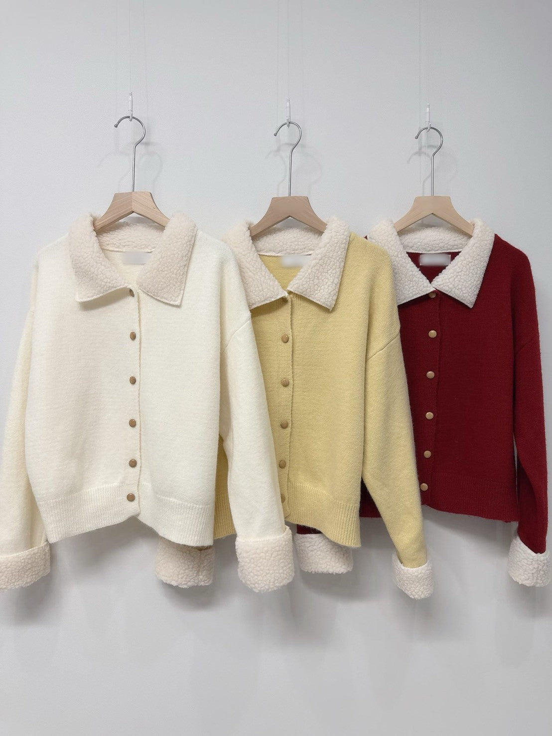 1C107 羔羊毛領排釦針織外套