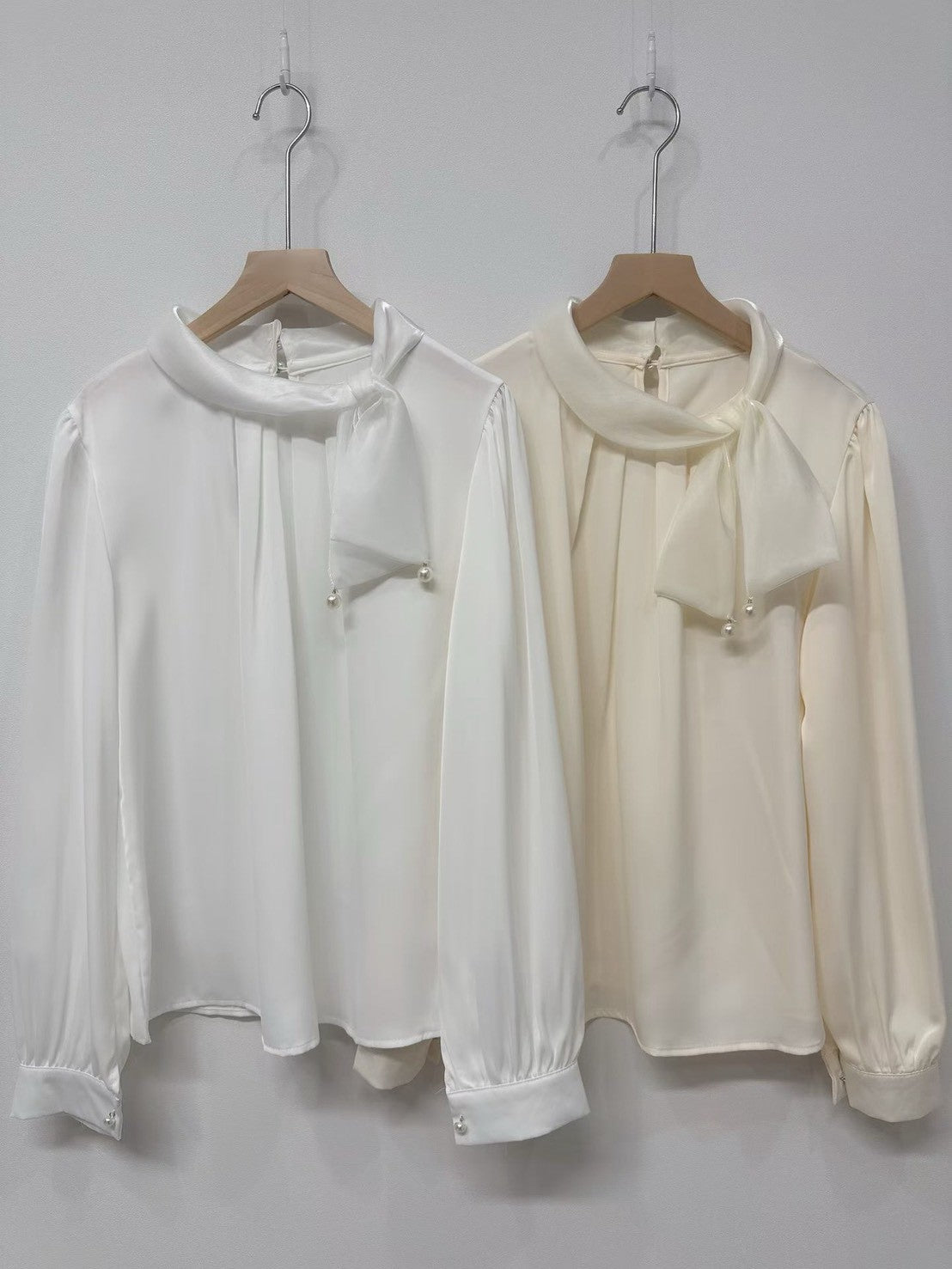 1C103 珍珠領巾珠光雪紡上衣