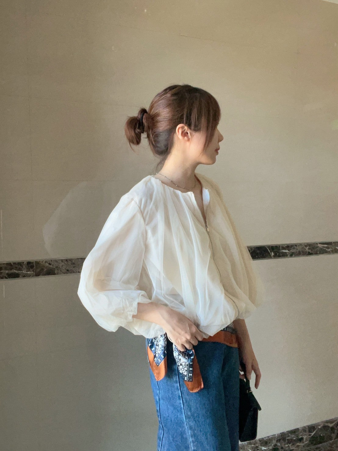 SC010 腰果花絲質大方巾