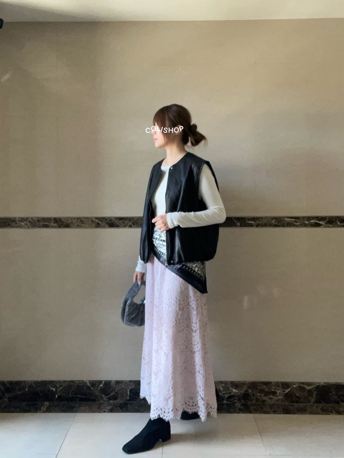 SC010 腰果花絲質大方巾