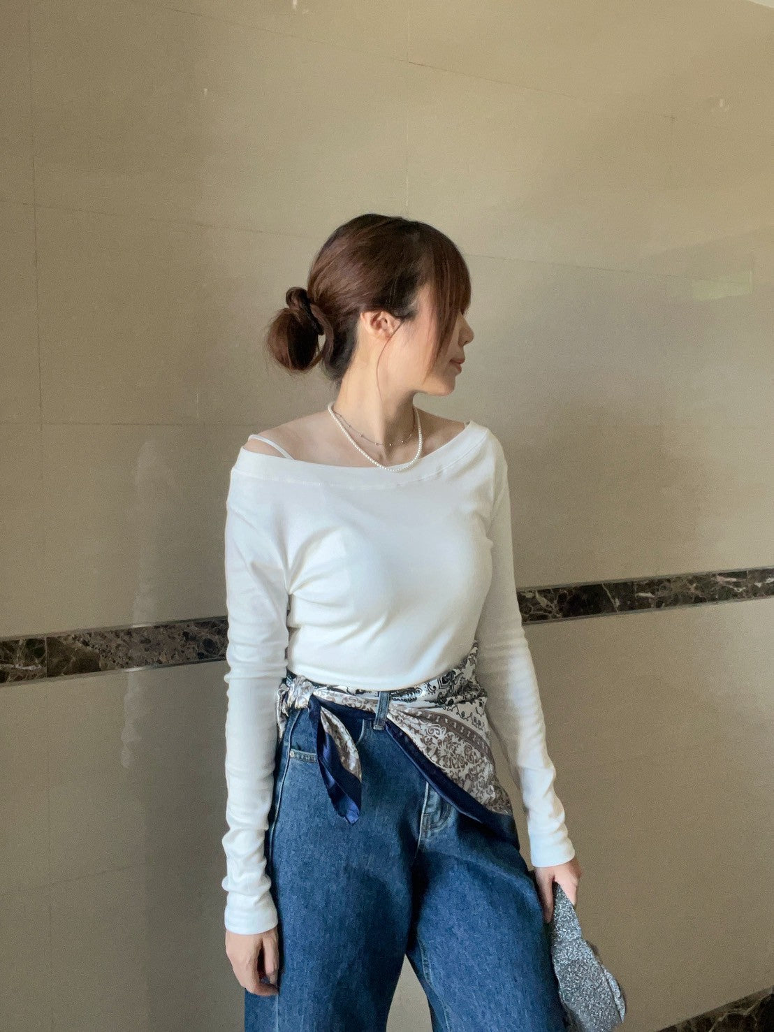 SC010 腰果花絲質大方巾