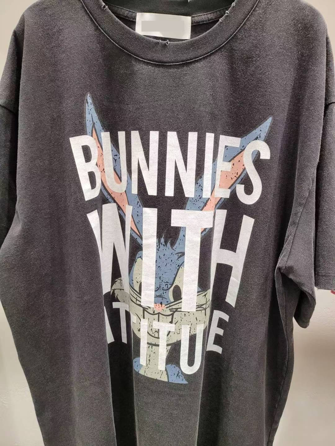 10A102 大兔兔字母長版短T