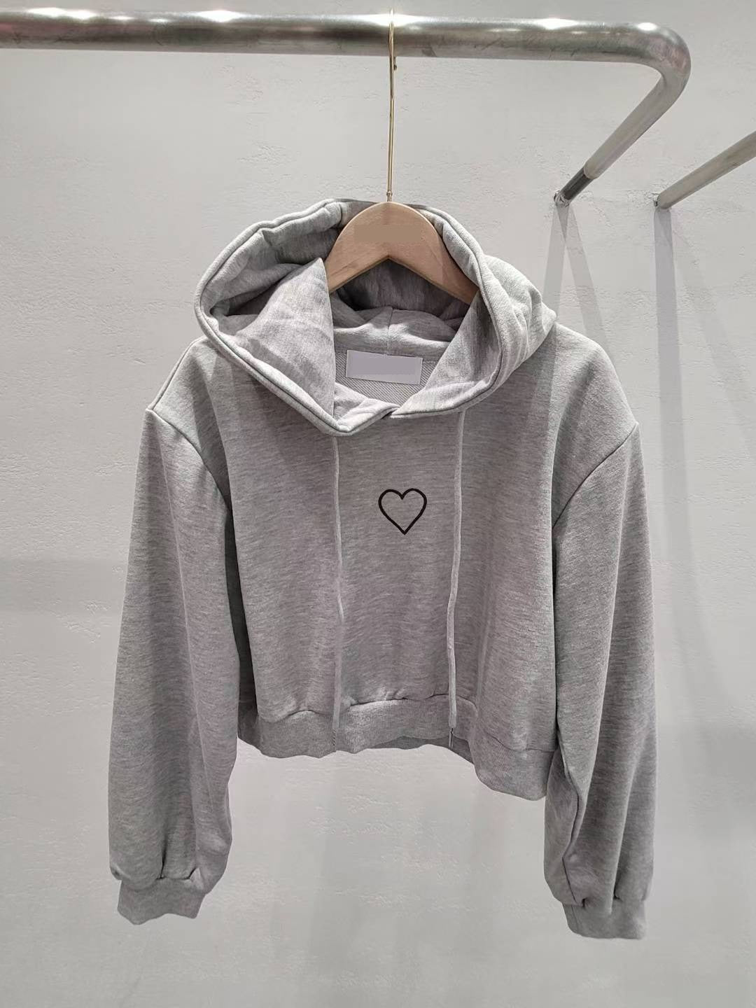 10A105 愛心短版帽T