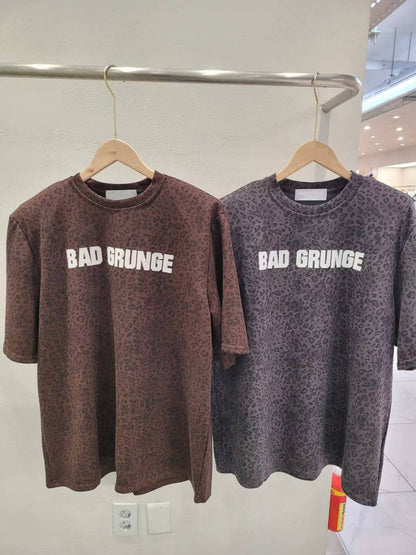 10A109 豹紋字母長版短T