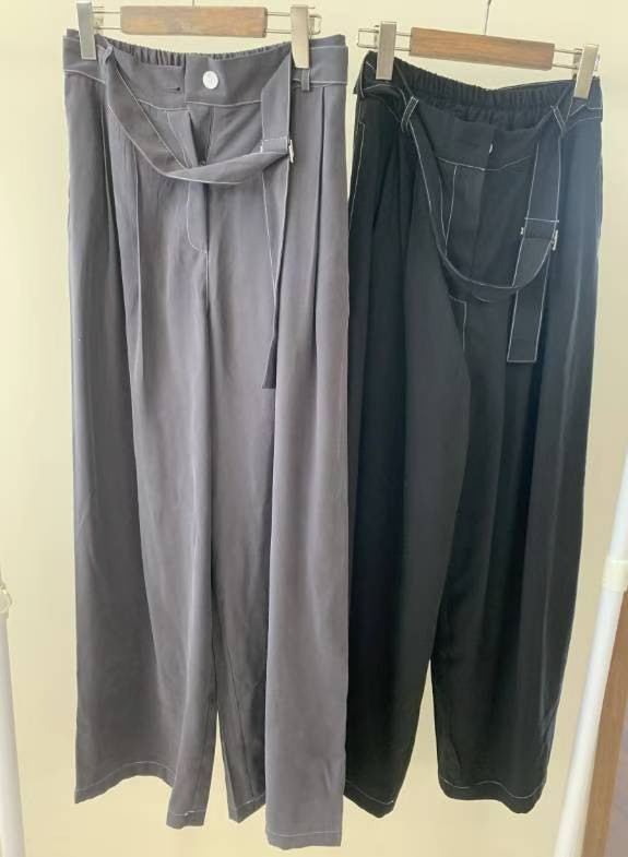 10A113 車白線長寬褲