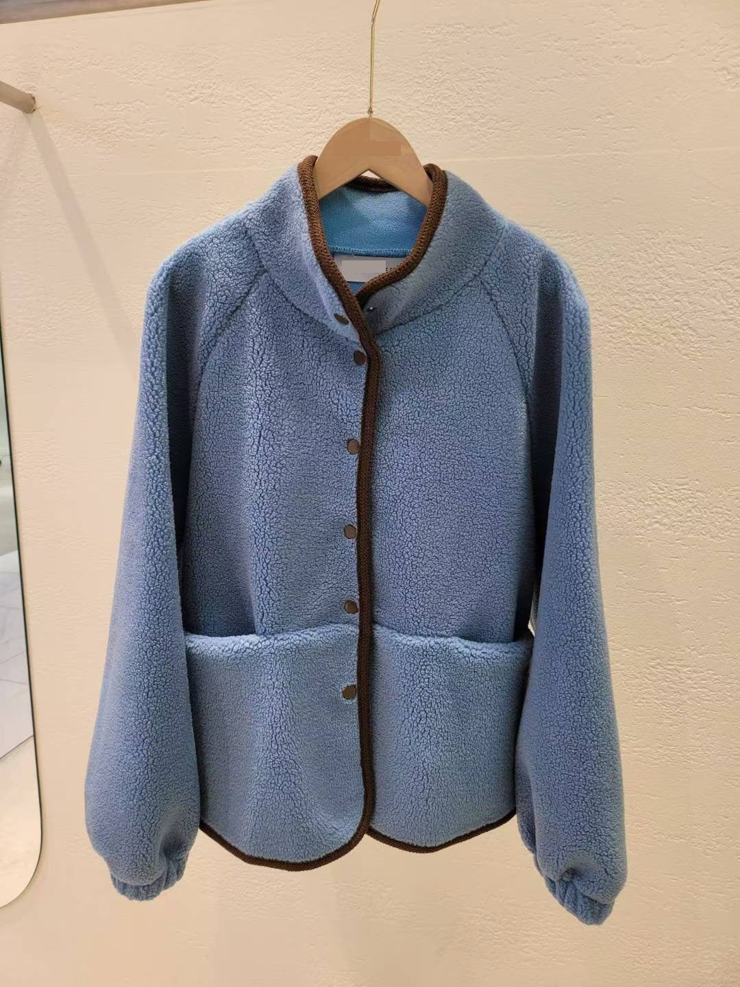 10A114 滾邊羔羊毛外套