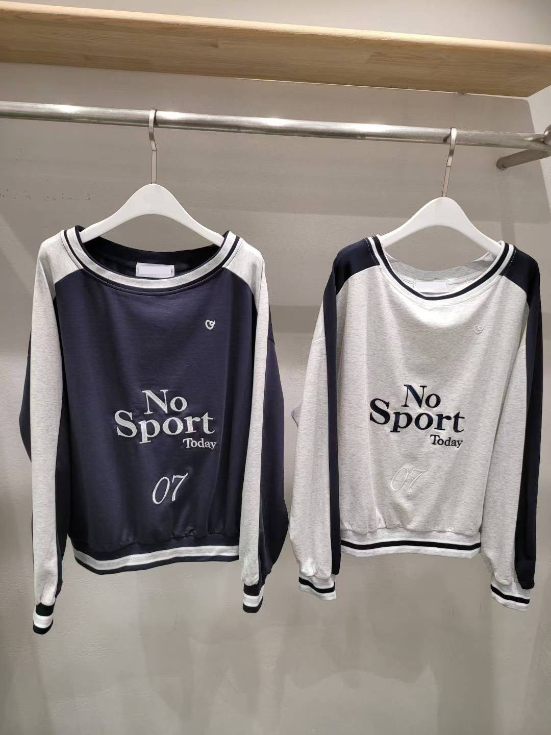 10A119 運動風接袖衛衣