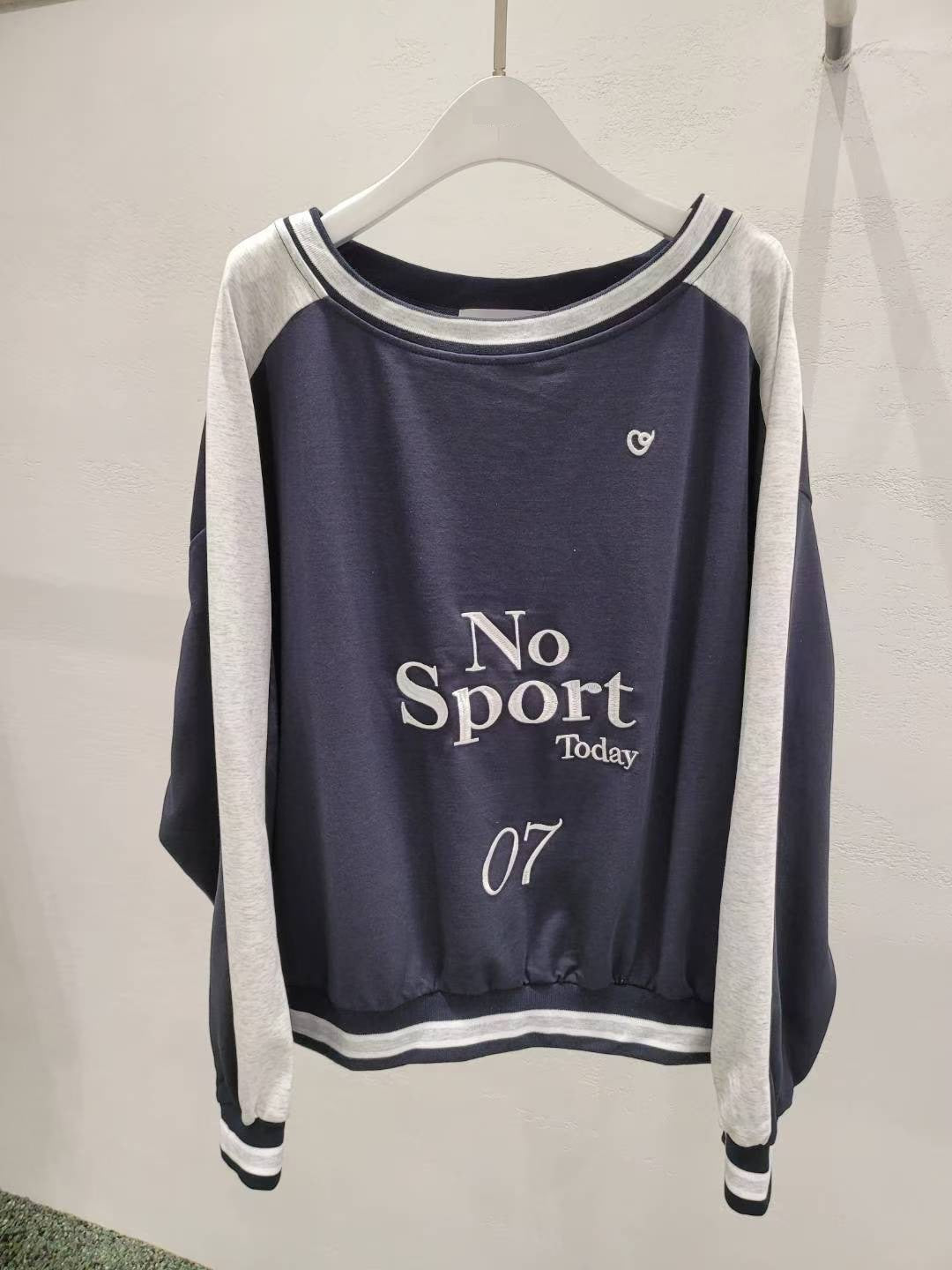 10A119 運動風接袖衛衣