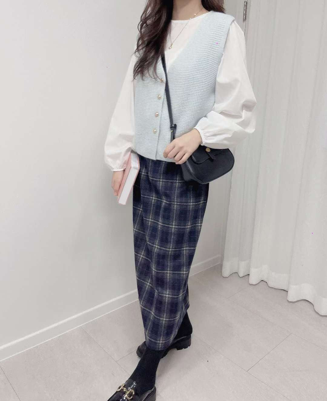 10D113 圓領澎袖長上衣