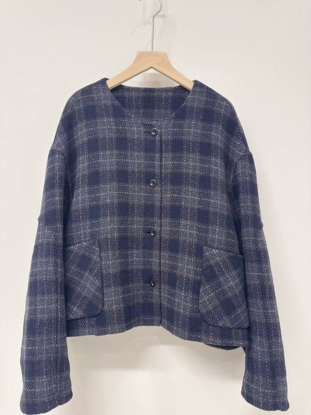 10D120 毛呢格紋圓領外套