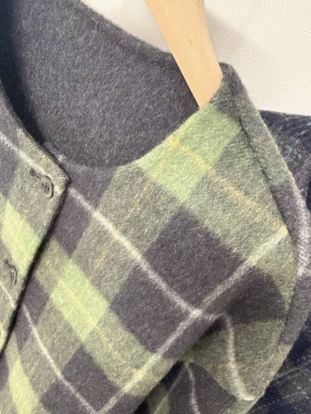 10D120 毛呢格紋圓領外套