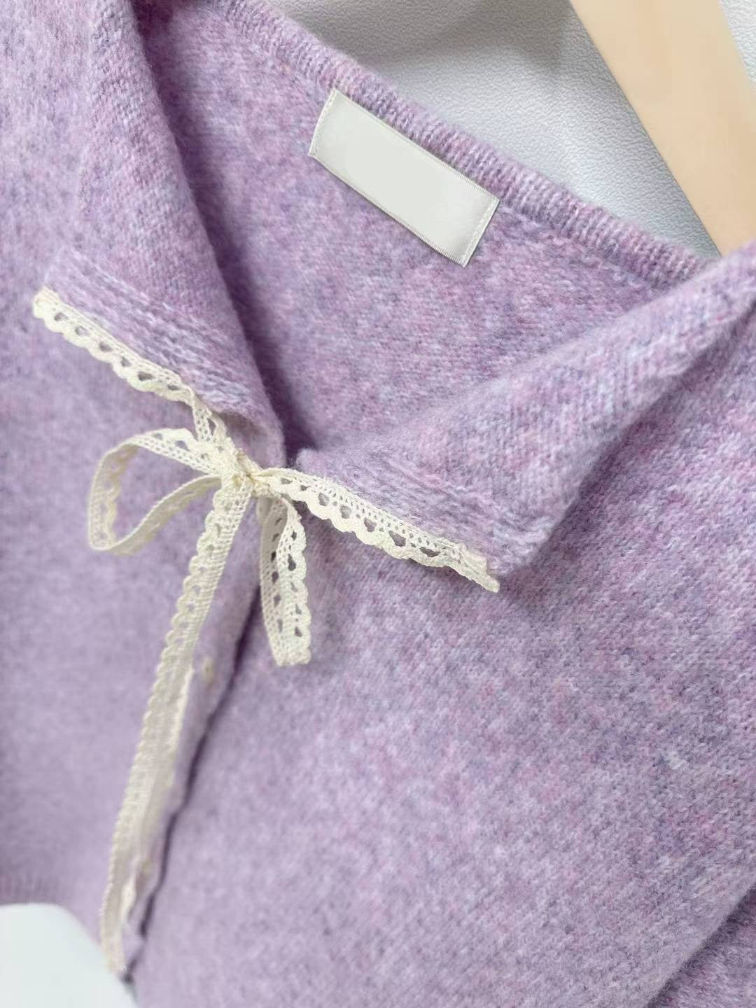 10D116 開襟蕾絲綁帶領針織外套