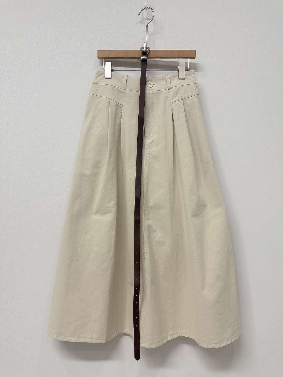 10D108 皮帶+長A字裙(後鬆緊腰)