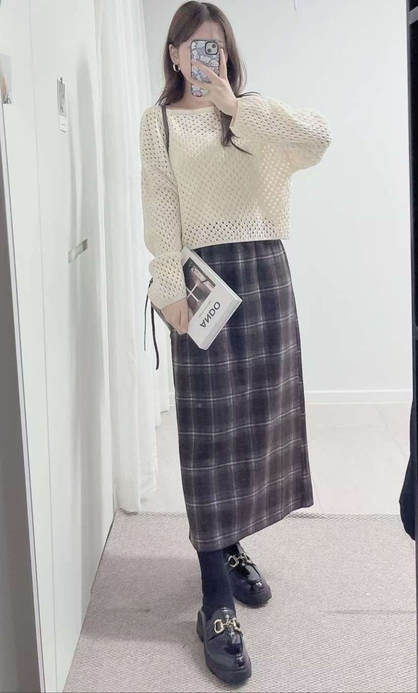 10D117 洞洞長袖針織衫