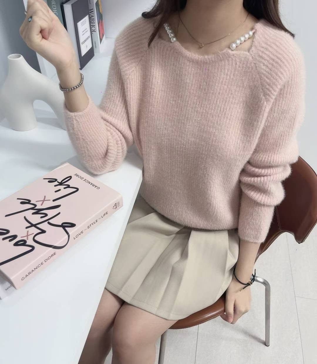 10D101 簍空珍珠領舒服毛衣