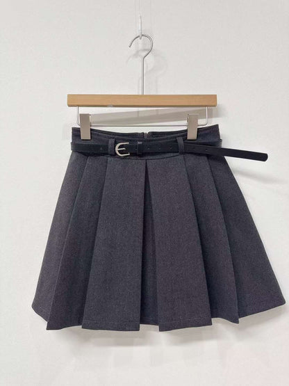 10D109 皮帶+百褶褲裙