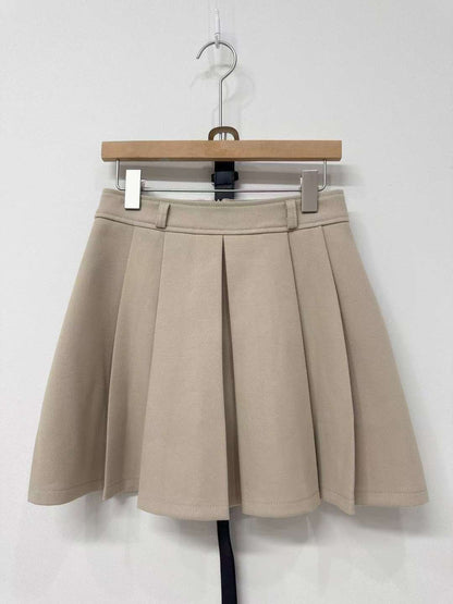 10D109 皮帶+百褶褲裙