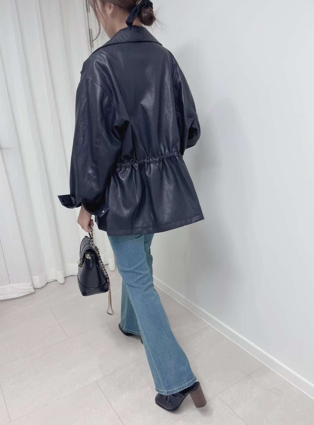 10D121 領子縮腰拉鍊皮外套