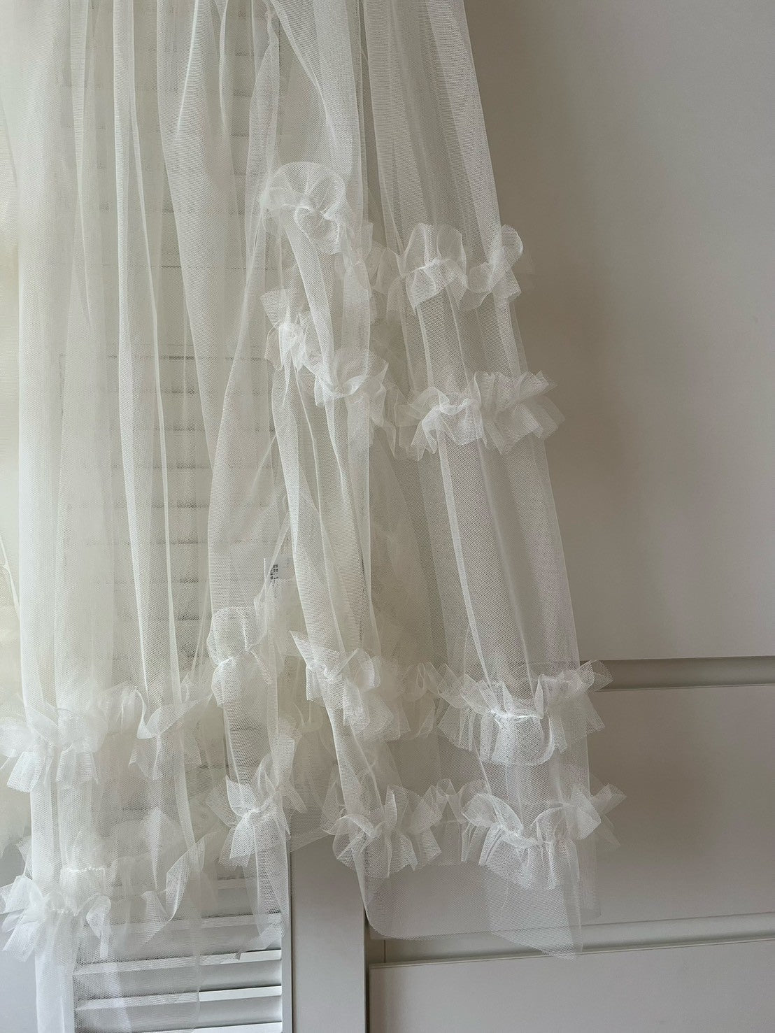 DS3513 細帶紗質長襯裙