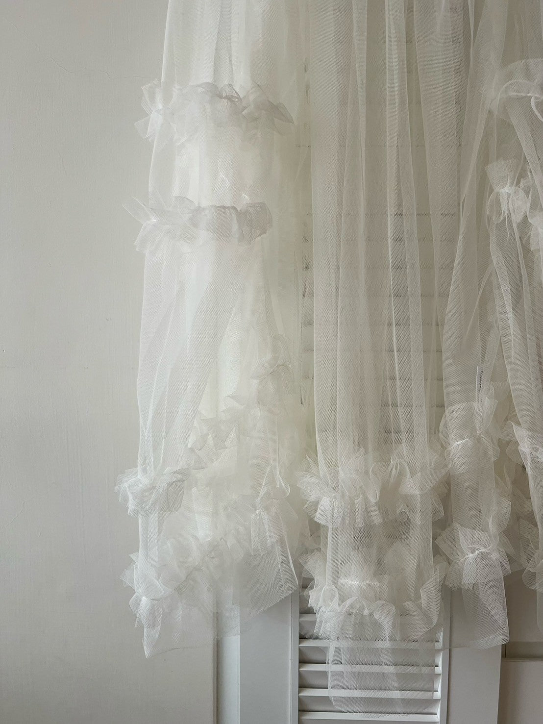 DS3513 細帶紗質長襯裙