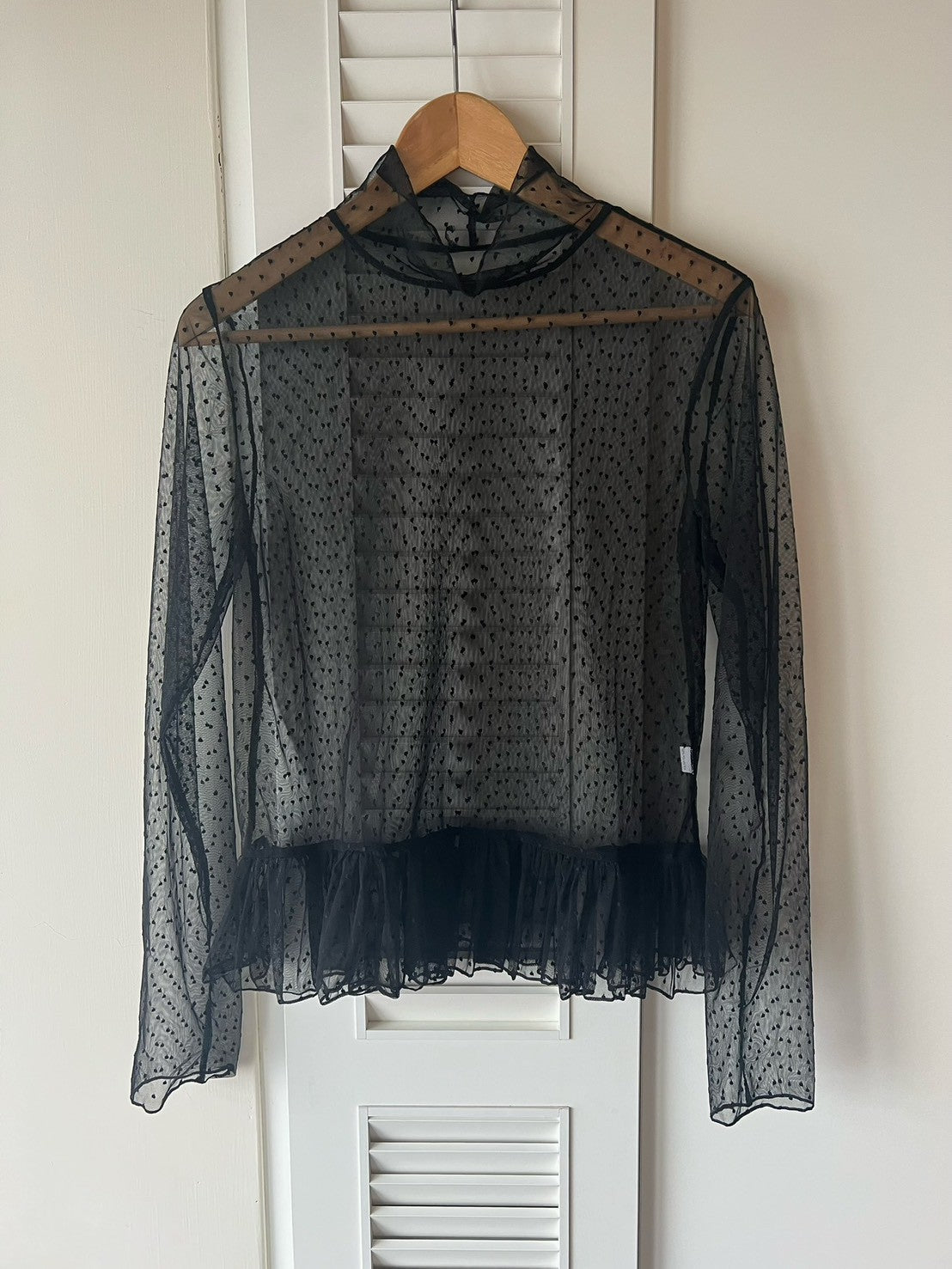 ST4527 點點網紗立領荷葉上衣