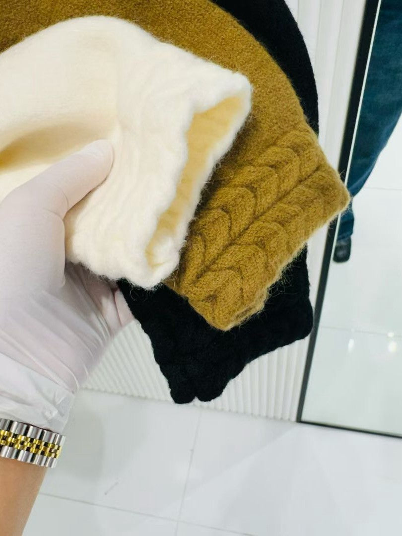 12B115 麻花編山茶花扣針織外套