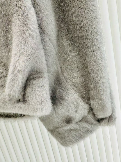 12B104 連帽短毛皮草外套