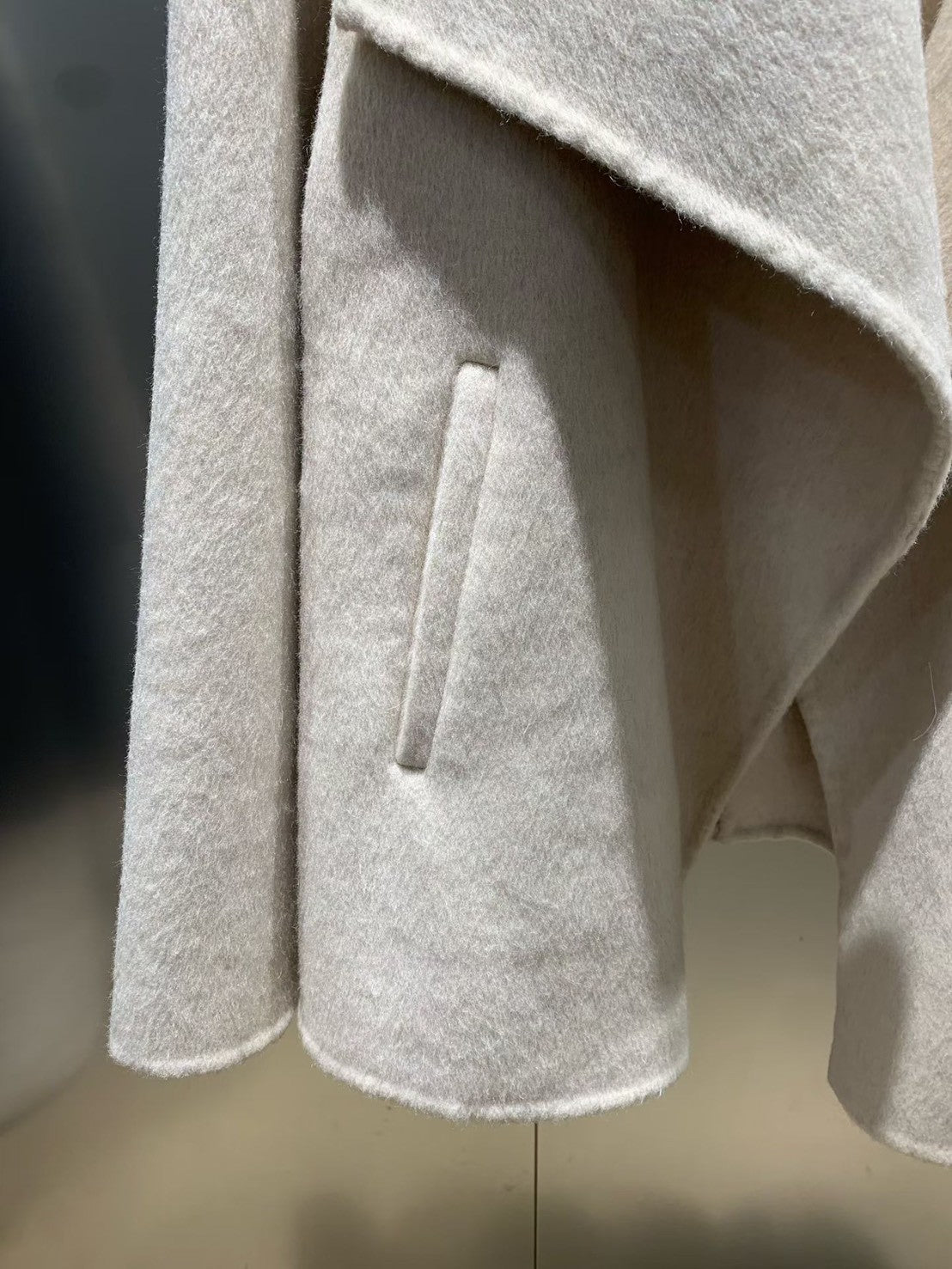 12C308 翻領羊絨手工短大衣(100%羊絨)